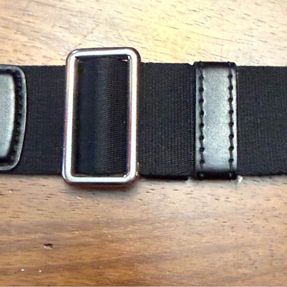 Marc Jacob Adjustable Webbing Strap - Picture 4 of 9